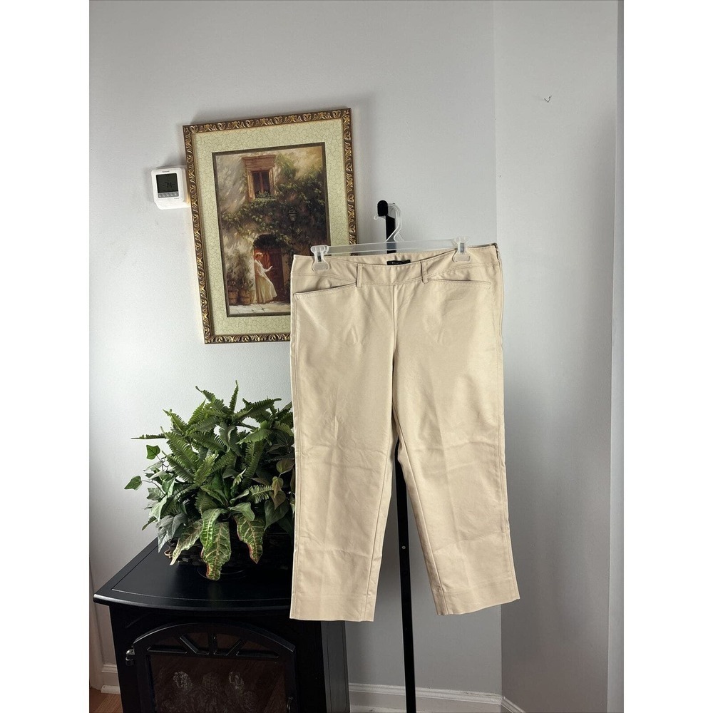 White House Black Market Women’s Tailored Pants Beige Size 14 Slim Ankle Pockets